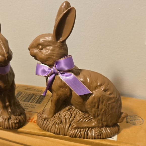 Brown Rabbits Figurines Set with Purple Bows  💜     PRE OWNED  💜 - Picture 8 of 9